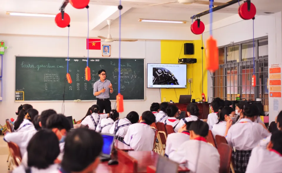 Sinh viên học tiếng Anh tại Cơ Sở Dạy Thêm Huỳnh Thị Hưởng